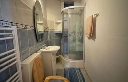 Casa de vanzare, cu 3 camere, zona centrala