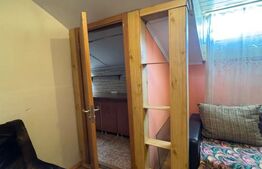 Casa de vanzare, cu 3 camere, zona centrala