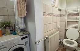 Casa de vanzare, cu 3 camere, zona centrala