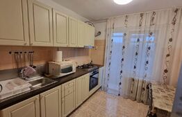 Apartament de vanzare, cu 3 camere, 65 mp, zona Petre Ispirescu