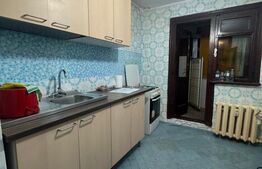 Apartament de vanzare, cu 3 camere, 70 mp, zona Piata Rahova 