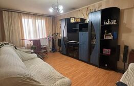 Apartament cu 3 camere, 72 mp, Buzoieni