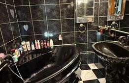 Apartament cu 3 camere, 2 băi, 70 mp, enovat, zona Berceni - 138.000 €