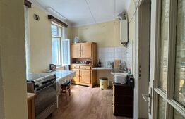 Casa cu 3 camere, 70 mp, zona ultracentrala