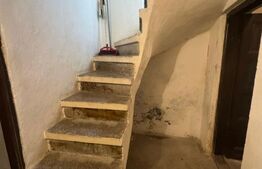 Casa rezidentiala de vanzare, cu 6 camere, 110 mp, zona Parcul Carol