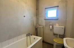 Casa rezidentiala de vanzare, cu 6 camere, 110 mp, zona Parcul Carol