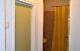 Apartament de vanzare, cu 2 camere, 52 mp, zona Pajura