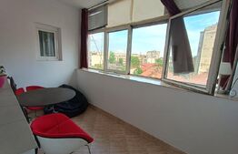 Apartament de vanzare, cu 3 camere, 87 mp, zona Calea Victoriei