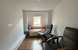 Casa spatioasa cu 4 camere, 103 mp, curte 70 mp, zona 13 Septembrie