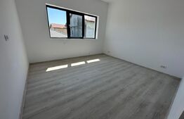 Duplex deosebit cu vedere la lac – Cernica, 3 dormitoare, teren 250 mp