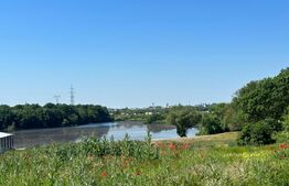 Duplex deosebit cu vedere la lac – Cernica, 3 dormitoare, teren 250 mp