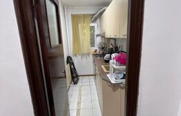 Apartament de vanzare, cu 2 camere, 38 mp, zona Bulevardul Chișinău