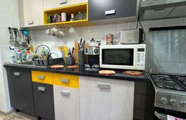 Apartament de vanzare, cu 4 camere, zona Piata Rahova 