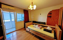 Apartament de vanzare, cu 3 camere, 65 mp, decomandat, Piața Victoriei