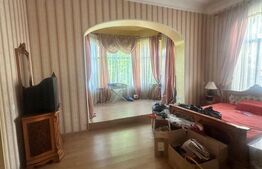 Vila de vanzare, cu 9 camere, 400 mp teren, zona Traian