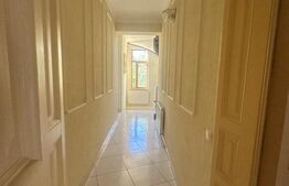 Vila de vanzare, cu 9 camere, 400 mp teren, zona Traian