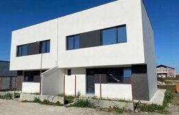 Casa cuplata , 98.7 mp utili, 300mp teren.