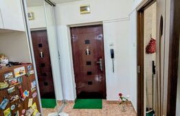 Apartament cu 3 camere, 68 mp utili, etaj 3, zona Pajura 
