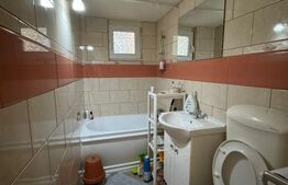 Casa de vanzare, cu 4 camere, zona Sector 5