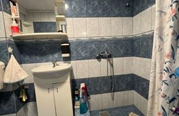 Casa de vanzare, cu 4 camere, zona Sector 5