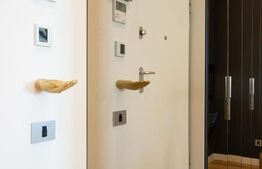 La etajul 11, unde orașul se termină și începe cerul, un penthouse de designer