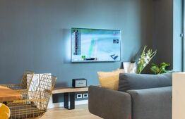 La etajul 11, unde orașul se termină și începe cerul, un penthouse de designer