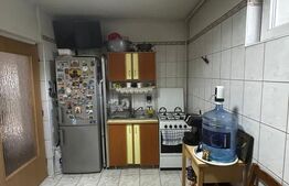 Casa de vanzare, 3 camere, teren 211 mp--Colosseum