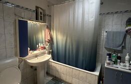 Casa de vanzare, 3 camere, teren 211 mp--Colosseum