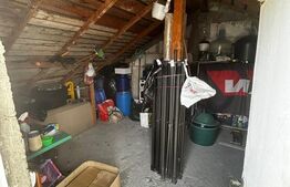 Casa de vanzare, 3 camere, teren 211 mp--Colosseum