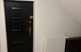 Apartament tip vilă, 4 camere, 3 niveluri, curte proprie 40 mp, intrare separata