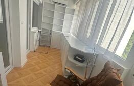 Apartament de vanzare, cu 3 camere, zona Universitate – Ateneul Român