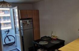 Apartament de 3 camere, 57 mp, zona Stefan cel Mare