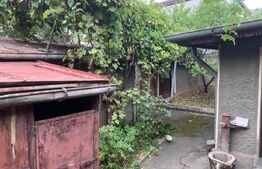 Casă de vânzare, 3 camere, zonă liniștită, București