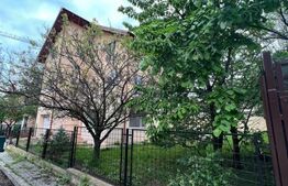 Vila deosebita cu 9 camere, 300 mp, zona Jolie Ville