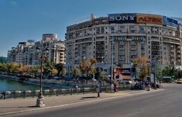 Spatiu birouri de vanzare in Piata Unirii, blocul Sitraco