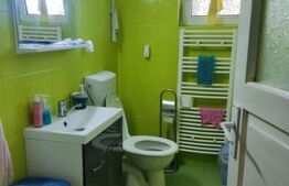 Casă modernă cu terasă și curte amenajată, centru Berceni