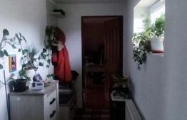 Casă modernă cu terasă și curte amenajată, centru Berceni