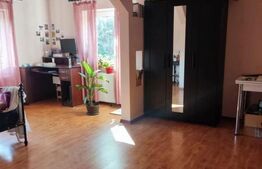 Casă modernă cu terasă și curte amenajată, centru Berceni