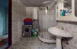 Casă pe parter si etaj + mansarda, 84mpu, Armeneasca