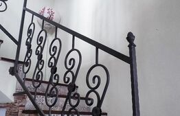 Casa modernă, 3 dormitoare, 164 mp, zonă liniștită din comuna 1 Decembrie