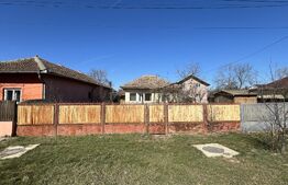Teren 1192 mp cu livadă matură + casă + utilități | Lipia, Gruiu