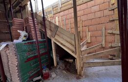 Casă tip duplex cu curte proprie și loc de parcare Popesti-Leordeni