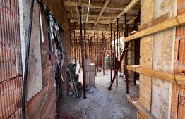 Casă tip duplex cu curte proprie și loc de parcare Popesti-Leordeni