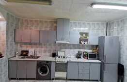 Apartament 4 camere, foarte spatios, zona foarte buna! 