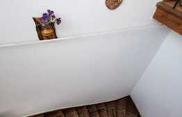 Apartament 4 camere, foarte spatios, zona foarte buna! 