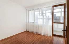 apartament 3 camere, ultracentral, 73 mp, balcon imens