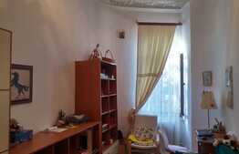 Apartament 6 camere, zona Victoriei, in vila documentata istoric! 