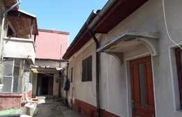 Casa individuala renovabila pentru investitie