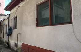 Casa individuala renovabila pentru investitie