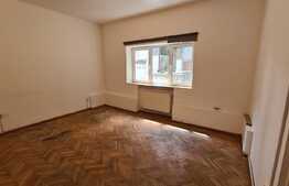 Apartament de 6 camere, ultracentral, foarte spatios